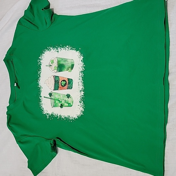 St Partick's Day Irish Drink T-Shirt Size Small Mint Condition Shamrock Shake - Picture 1 of 6